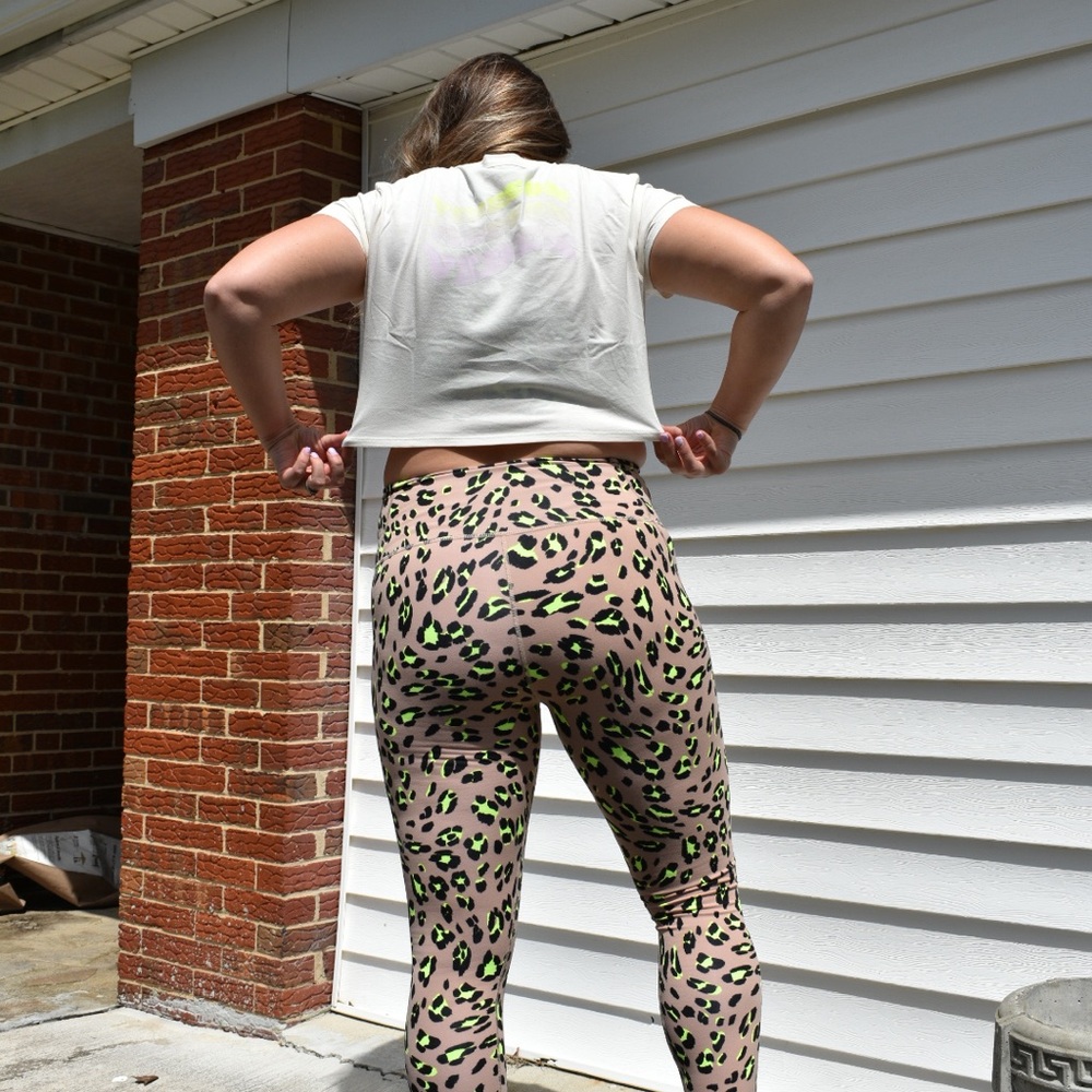 Fabletics bundle - Picture 3 of 5